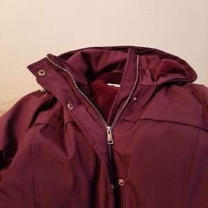Time and Tru Women's Burgundy Jacket